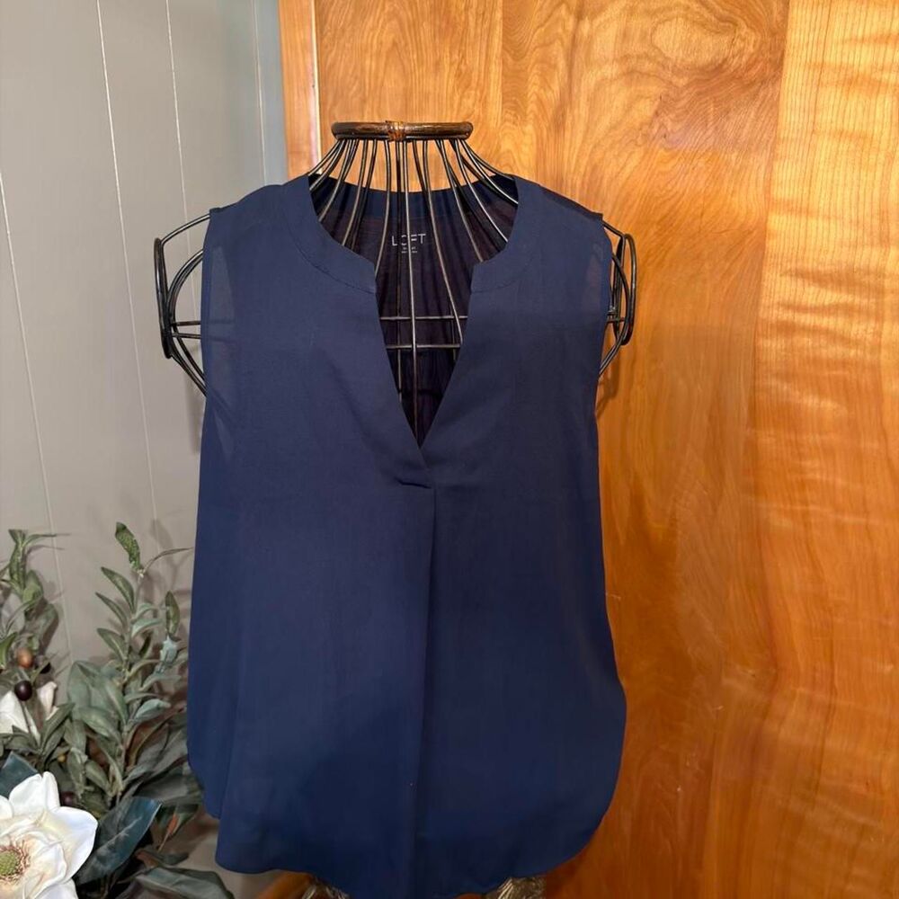 Loft Women's Navy and Blue Blouse